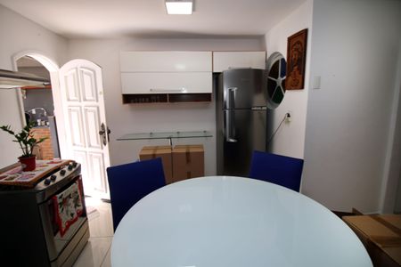 Casa à venda com 230m², 6 quartos e 5 vagasCozinha