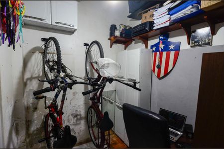 Apartamento à venda com 90m², 2 quartos e sem vaga Apartamento à venda com 90m², 2 quartos e sem vagaQuarto de Serviço