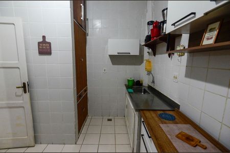Apartamento à venda com 90m², 2 quartos e sem vaga Apartamento à venda com 90m², 2 quartos e sem vagaCozinha