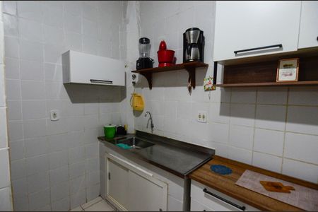 Apartamento à venda com 90m², 2 quartos e sem vaga Apartamento à venda com 90m², 2 quartos e sem vagaCozinha