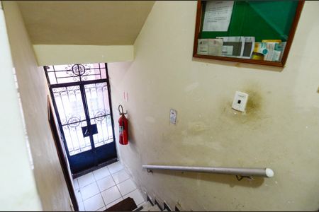 Apartamento à venda com 90m², 2 quartos e sem vaga Apartamento à venda com 90m², 2 quartos e sem vagaHall social