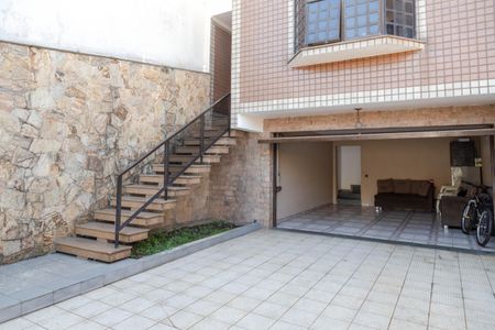 Casa à venda com 175m², 4 quartos e 4 vagas Casa à venda com 175m², 4 quartos e 4 vagasÁrea Externa