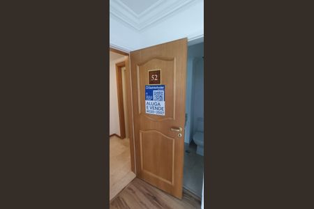 Apartamento à venda com 152m², 4 quartos e 3 vagas Apartamento à venda com 152m², 4 quartos e 3 vagasPlaca