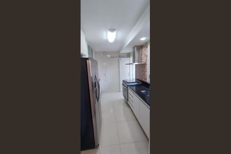 Apartamento à venda com 152m², 4 quartos e 3 vagas Apartamento à venda com 152m², 4 quartos e 3 vagasCozinha