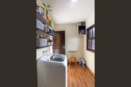 Casa à venda com 137m², 3 quartos e 2 vagas Casa à venda com 137m², 3 quartos e 2 vagasQuarto de Serviço