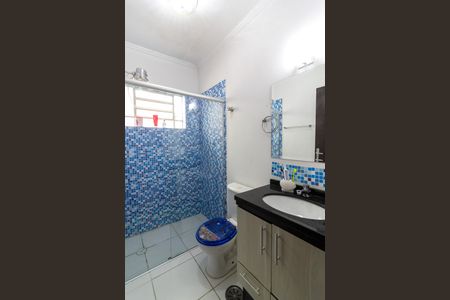 Casa à venda com 137m², 3 quartos e 2 vagas Casa à venda com 137m², 3 quartos e 2 vagasBanheiro Social