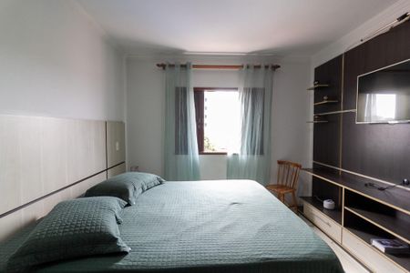 Casa à venda com 137m², 3 quartos e 2 vagas Casa à venda com 137m², 3 quartos e 2 vagasSuíte