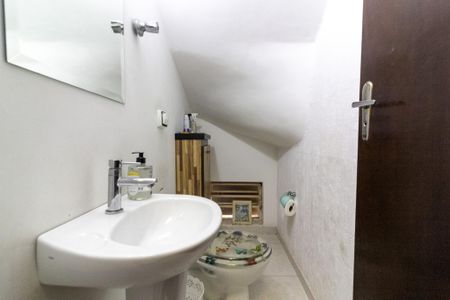 Casa à venda com 137m², 3 quartos e 2 vagas Casa à venda com 137m², 3 quartos e 2 vagasLavabo