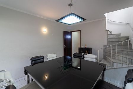 Casa à venda com 137m², 3 quartos e 2 vagas Casa à venda com 137m², 3 quartos e 2 vagasSala de Jantar