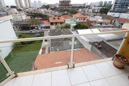 Casa à venda com 199m², 3 quartos e 6 vagasQuarto 2