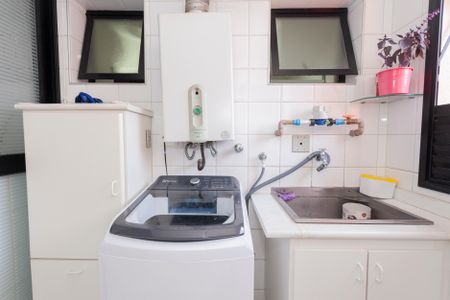 Apartamento à venda com 107m², 3 quartos e 2 vagasÁrea de Serviço