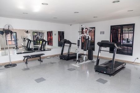 Apartamento à venda com 107m², 3 quartos e 2 vagasÁrea comum - Academia