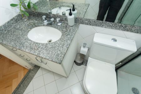 Apartamento à venda com 107m², 3 quartos e 2 vagasBanheiro