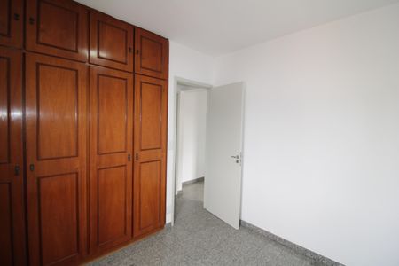 Apartamento à venda com 67m², 3 quartos e 2 vagasQuarto 3