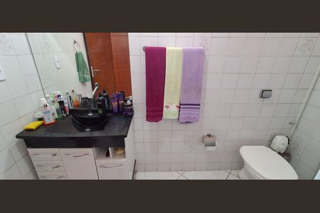 Casa à venda com 175m², 2 quartos e 2 vagas Casa à venda com 175m², 2 quartos e 2 vagasBanheiro