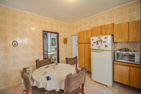 Casa à venda com 140m², 2 quartos e 2 vagas Casa à venda com 140m², 2 quartos e 2 vagasCozinha