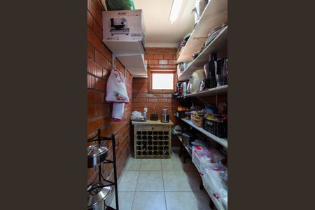 Casa de condomínio à venda com 283m², 3 quartos e 10 vagas Casa de condomínio à venda com 283m², 3 quartos e 10 vagasDespensa