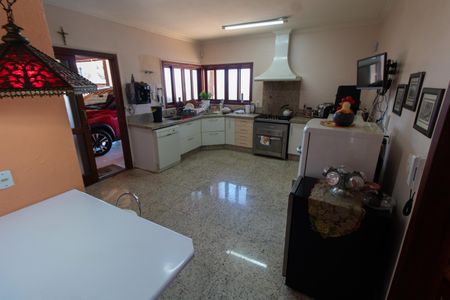 Casa de condomínio à venda com 283m², 3 quartos e 10 vagas Casa de condomínio à venda com 283m², 3 quartos e 10 vagasCozinha