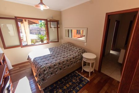 Casa de condomínio à venda com 283m², 3 quartos e 10 vagas Casa de condomínio à venda com 283m², 3 quartos e 10 vagasSuíte