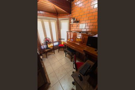 Casa de condomínio à venda com 283m², 3 quartos e 10 vagas Casa de condomínio à venda com 283m², 3 quartos e 10 vagasEscritório