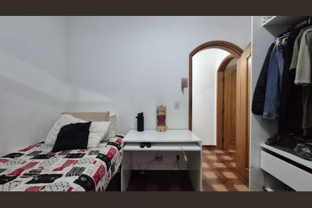 Casa à venda com 300m², 3 quartos e 6 vagasQuarto