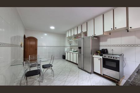 Casa à venda com 300m², 3 quartos e 6 vagasCozinha