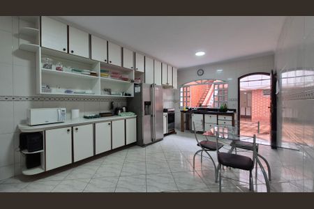 Casa à venda com 300m², 3 quartos e 6 vagasCozinha