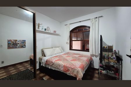 Casa à venda com 300m², 3 quartos e 6 vagasQuarto 2