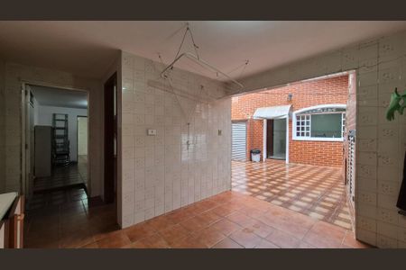 Casa à venda com 300m², 3 quartos e 6 vagasLavanderia