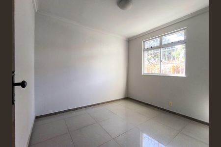 Apartamento à venda com 68m², 3 quartos e 2 vagasQuarto 2