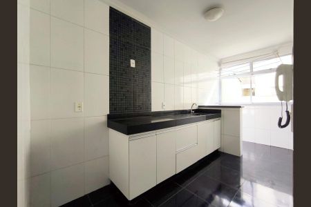 Apartamento à venda com 68m², 3 quartos e 2 vagasCozinha