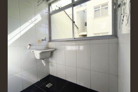 Apartamento à venda com 68m², 3 quartos e 2 vagasLavanderia