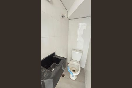 Casa à venda com 70m², 2 quartos e 2 vagas Casa à venda com 70m², 2 quartos e 2 vagasLavabo