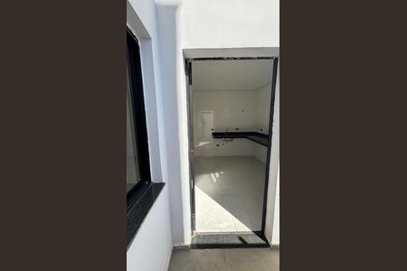 Casa à venda com 95m², 3 quartos e 2 vagas Casa à venda com 95m², 3 quartos e 2 vagasÁrea de Serviço