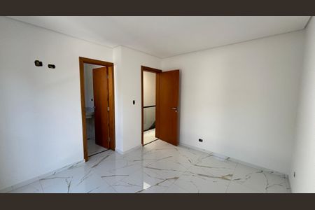 Casa à venda com 95m², 3 quartos e 2 vagas Casa à venda com 95m², 3 quartos e 2 vagasSuite