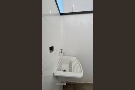Casa à venda com 95m², 3 quartos e 2 vagas Casa à venda com 95m², 3 quartos e 2 vagasÁrea de Serviço