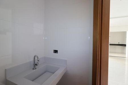 Casa à venda com 95m², 3 quartos e 2 vagasLavabo