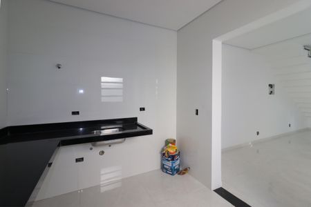 Casa à venda com 95m², 3 quartos e 2 vagasCozinha