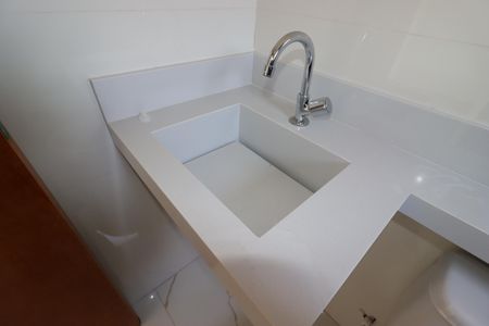 Casa à venda com 95m², 3 quartos e 2 vagasBanheiro da Suíte - Pia