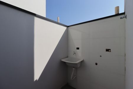 Casa à venda com 95m², 3 quartos e 2 vagasÁrea de Serviço