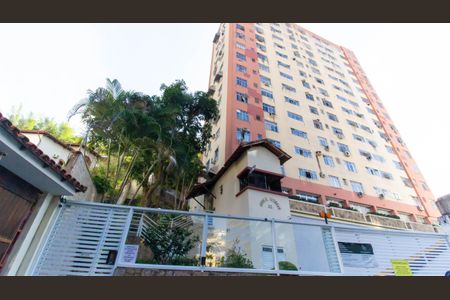 Apartamento à venda com 86m², 2 quartos e 1 vagaFachada