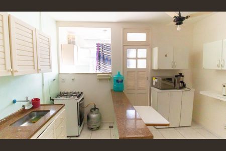 Apartamento à venda com 86m², 2 quartos e 1 vagaCozinha