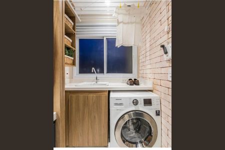 Apartamento à venda com 80m², 2 quartos e 2 vagas Apartamento à venda com 80m², 2 quartos e 2 vagasLavanderia