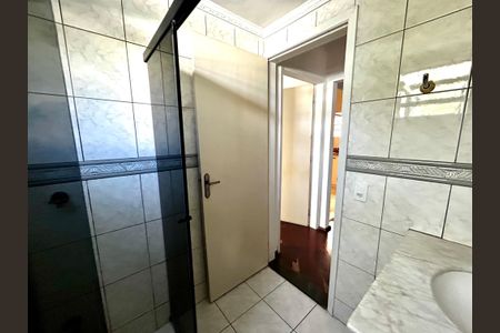 Apartamento à venda com 64m², 2 quartos e 1 vaga Apartamento à venda com 64m², 2 quartos e 1 vagaBanheiro