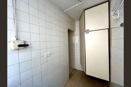 Apartamento à venda com 64m², 2 quartos e 1 vaga Apartamento à venda com 64m², 2 quartos e 1 vagaÁrea de Serviço