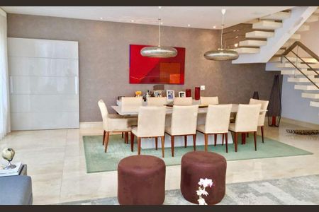 Casa à venda com 616m², 5 quartos e 4 vagas