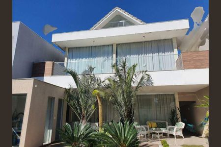 Casa à venda com 308m², 5 quartos e 2 vagas