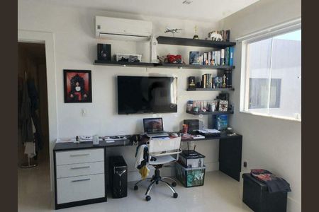 Casa à venda com 308m², 5 quartos e 2 vagas