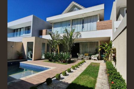 Casa à venda com 308m², 5 quartos e 2 vagas
