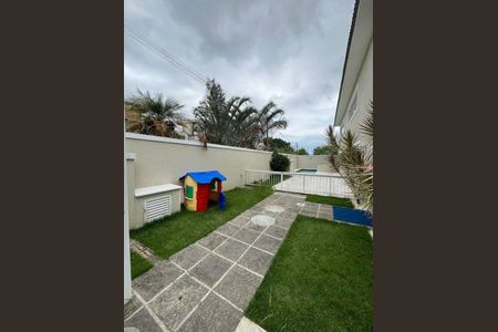 Casa à venda com 247m², 4 quartos e 2 vagas